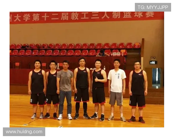 武汉篮球队团队协作深度解析与其他球队的对比分析